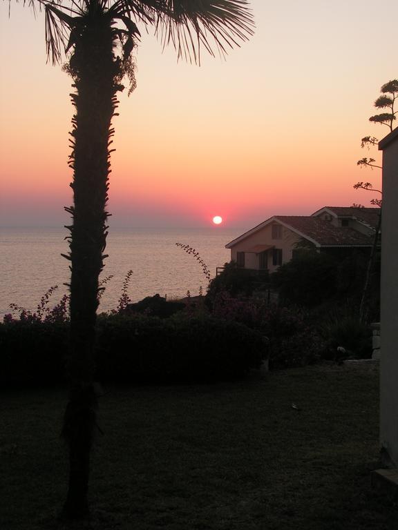 Appartamento In Villa Al Mare - Baia Di Arcile Brucoli Rom bilde